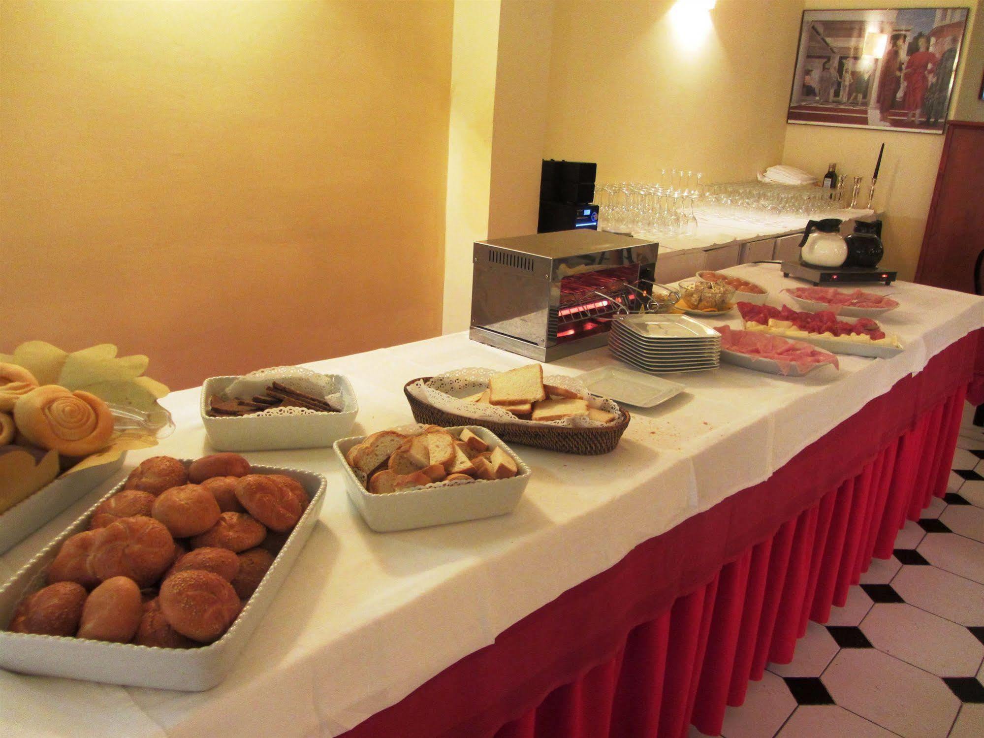 Hotel La Meridiana Urbino Eksteriør billede