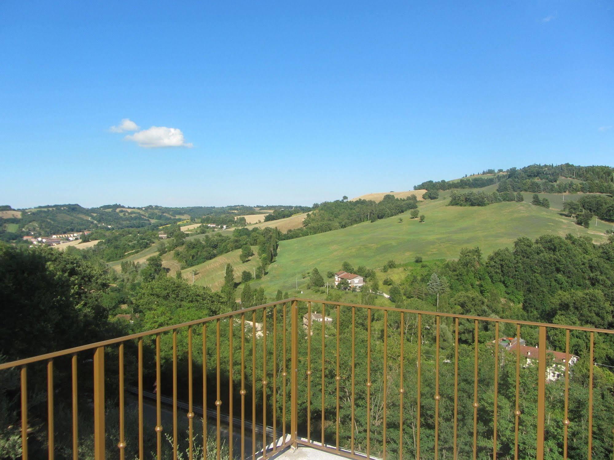 Hotel La Meridiana Urbino Eksteriør billede